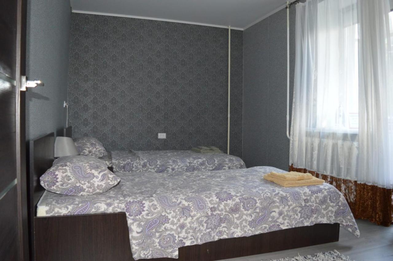 Apartament Gayadayenko 4 Apartment Pinsk Exterior foto